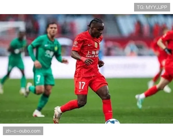 上海海港中场组织陷入瘫痪 让克劳德传球失误率居高不下